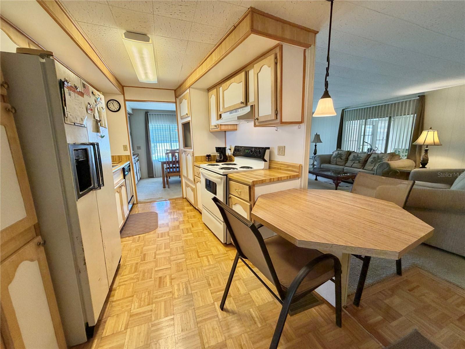 113 PYRACANTHA LN — photo 4
