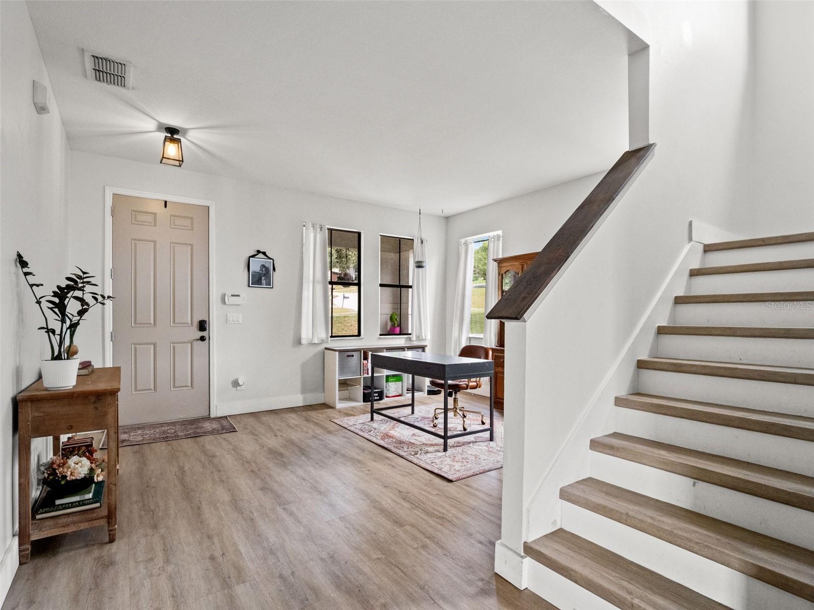 822 N JACKS LAKE RD — photo 4