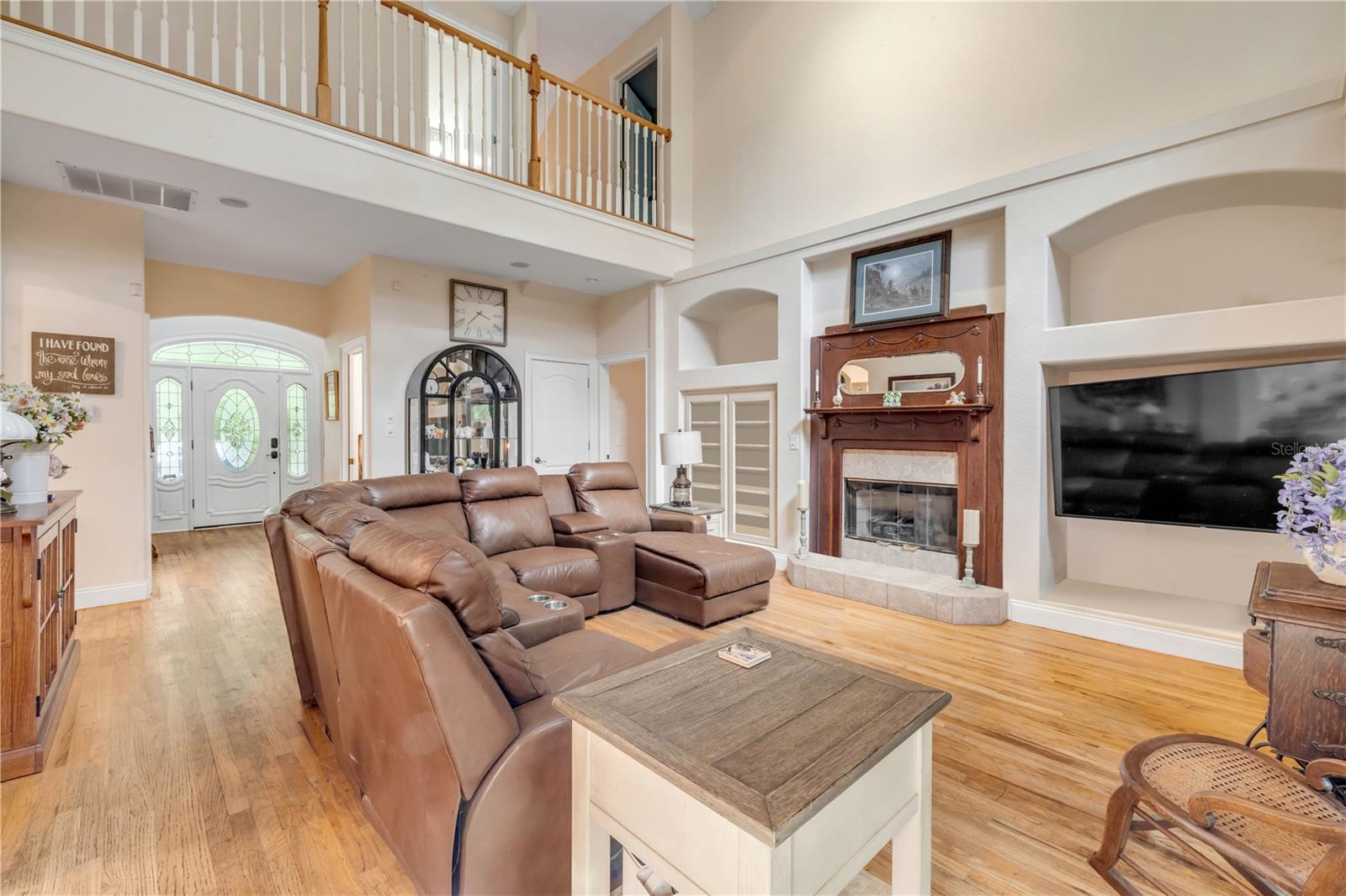 227 N SAMSULA DR — photo 9