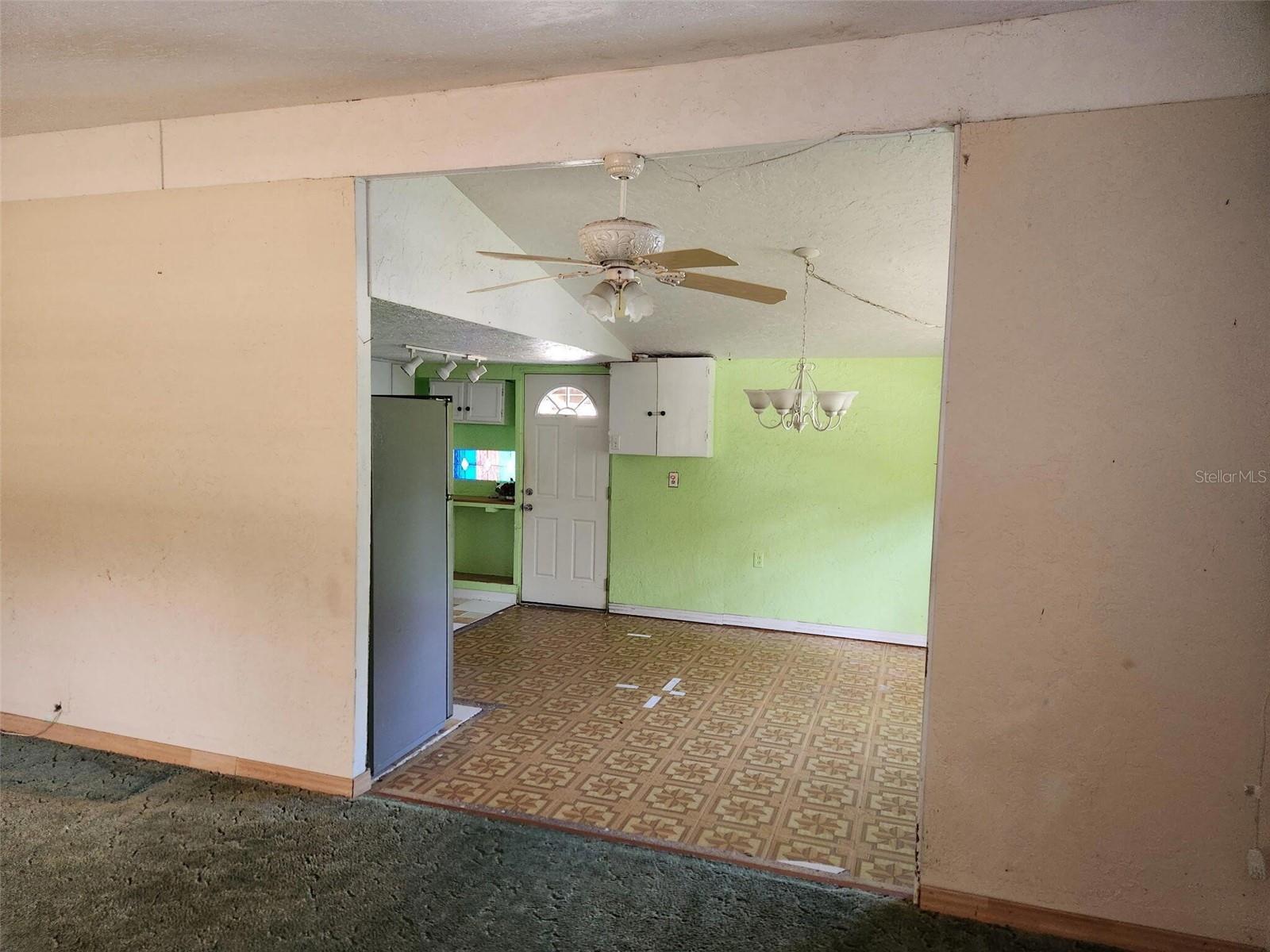 2319 S SUMMERLIN AVE — photo 4