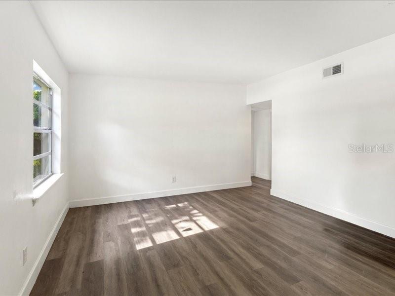 127 HAYS DR — photo 11