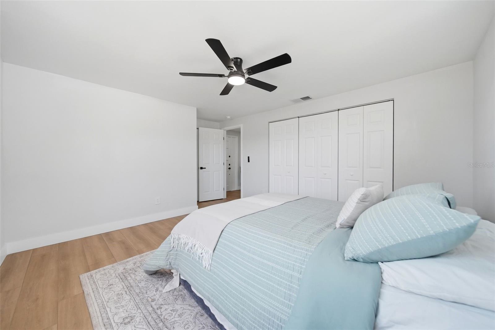1280 SAXON BLVD — photo 7