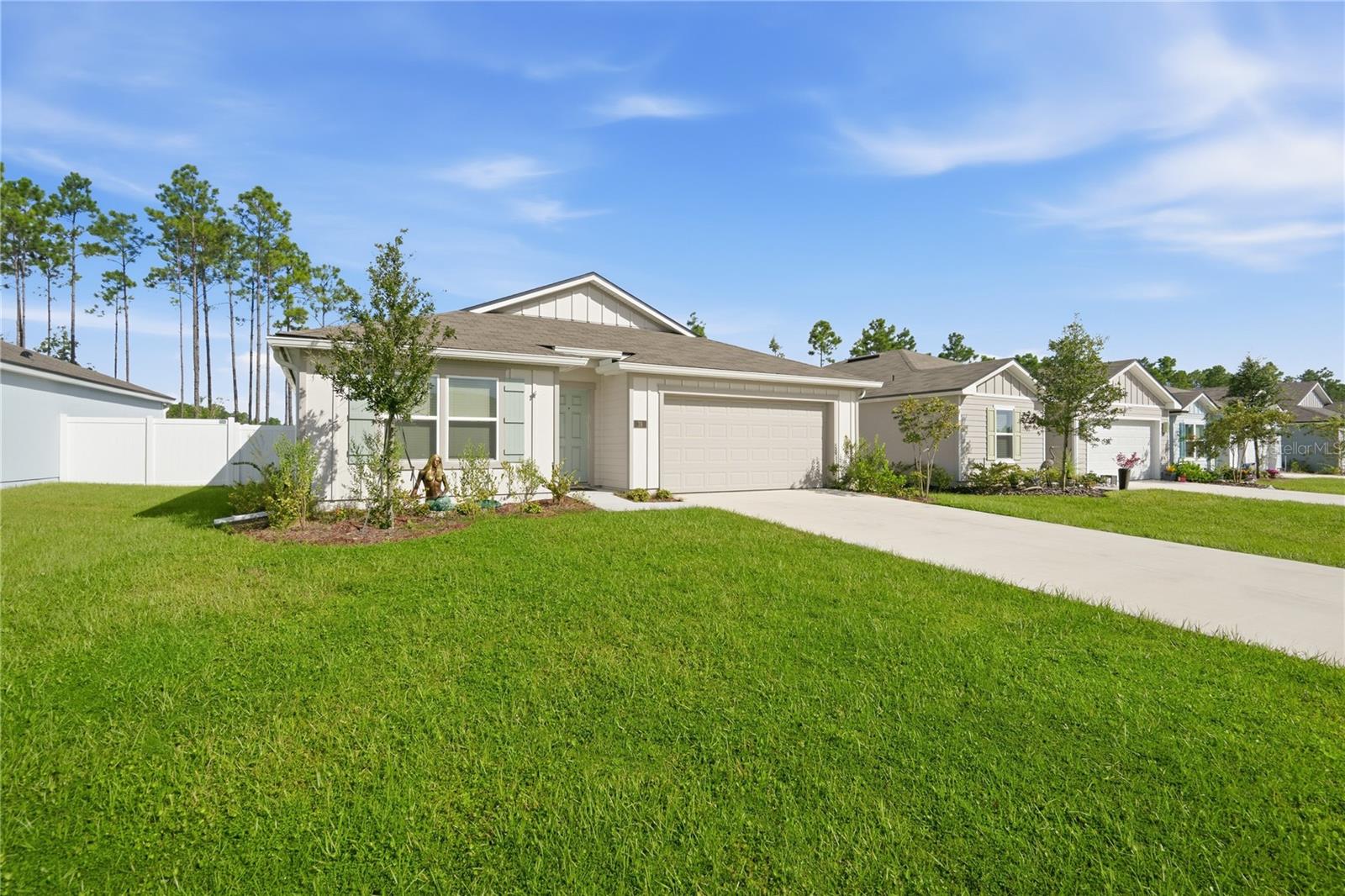 19 SPRINGWOOD DR — photo 2