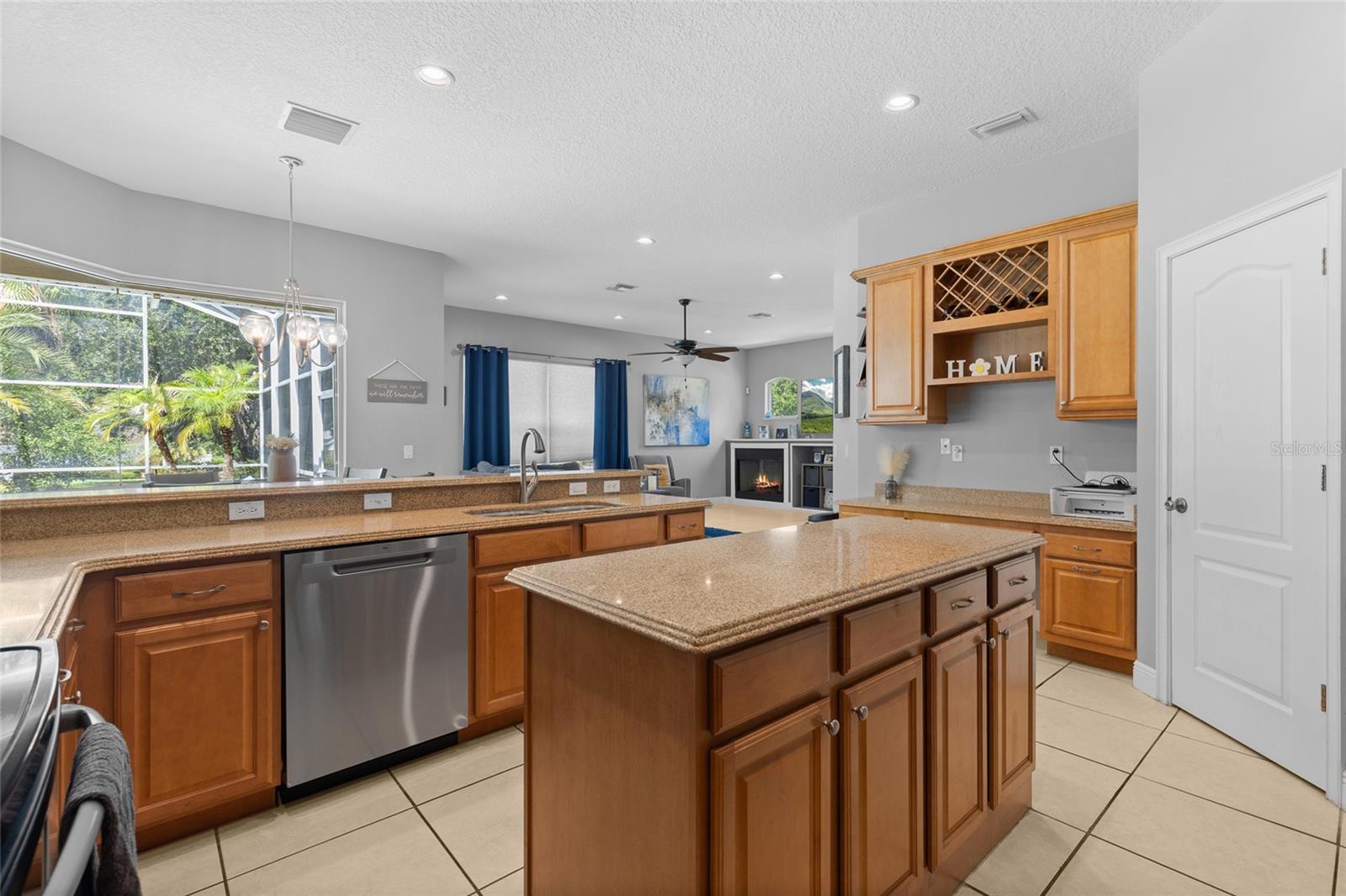 330 GLEN CLUB DR — photo 12
