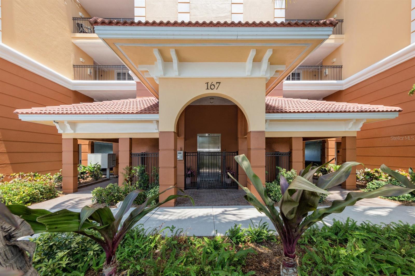 167 TAMPA AVE E #813 — photo 3