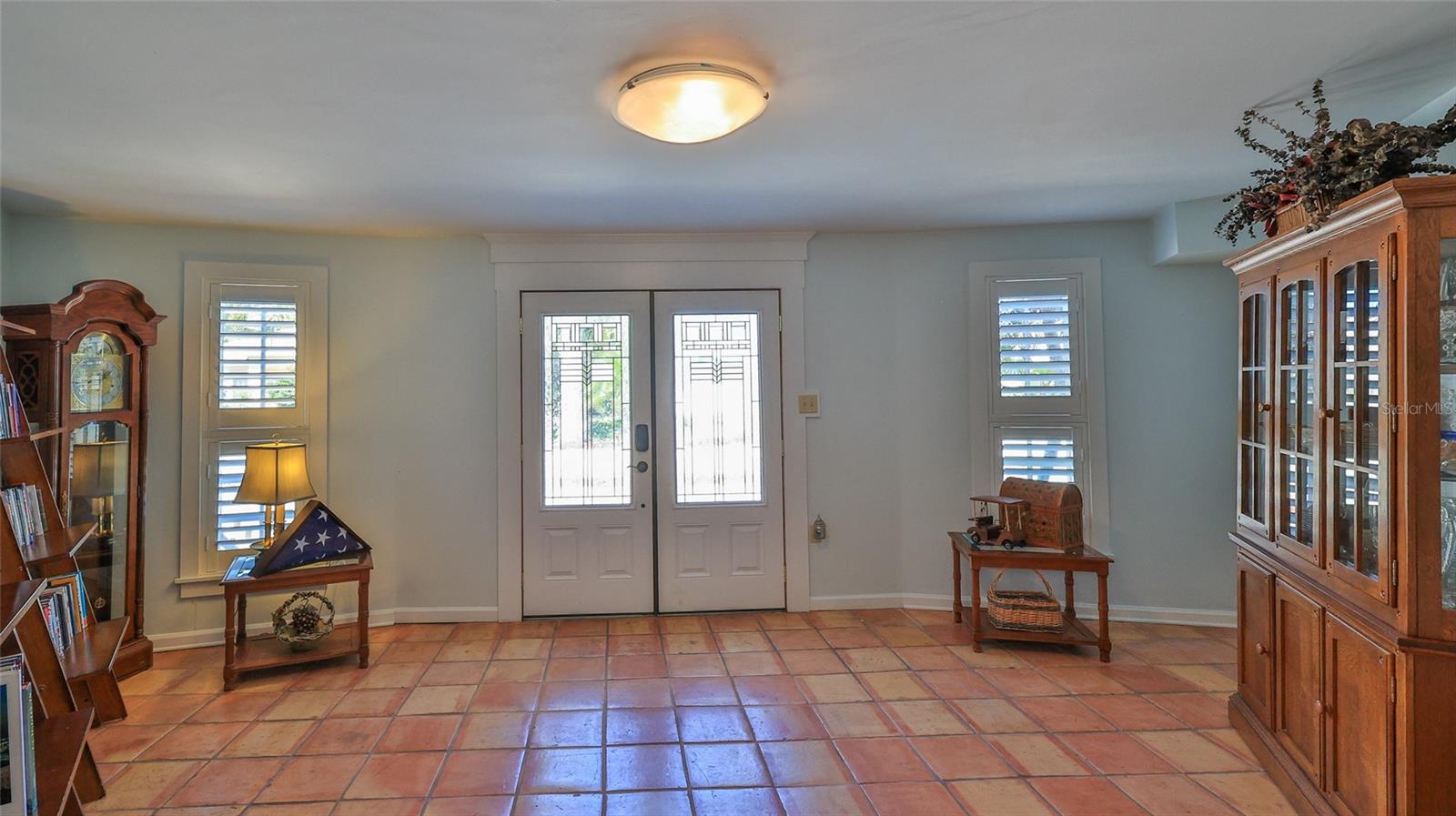 87 BUSCHMAN DR — photo 12