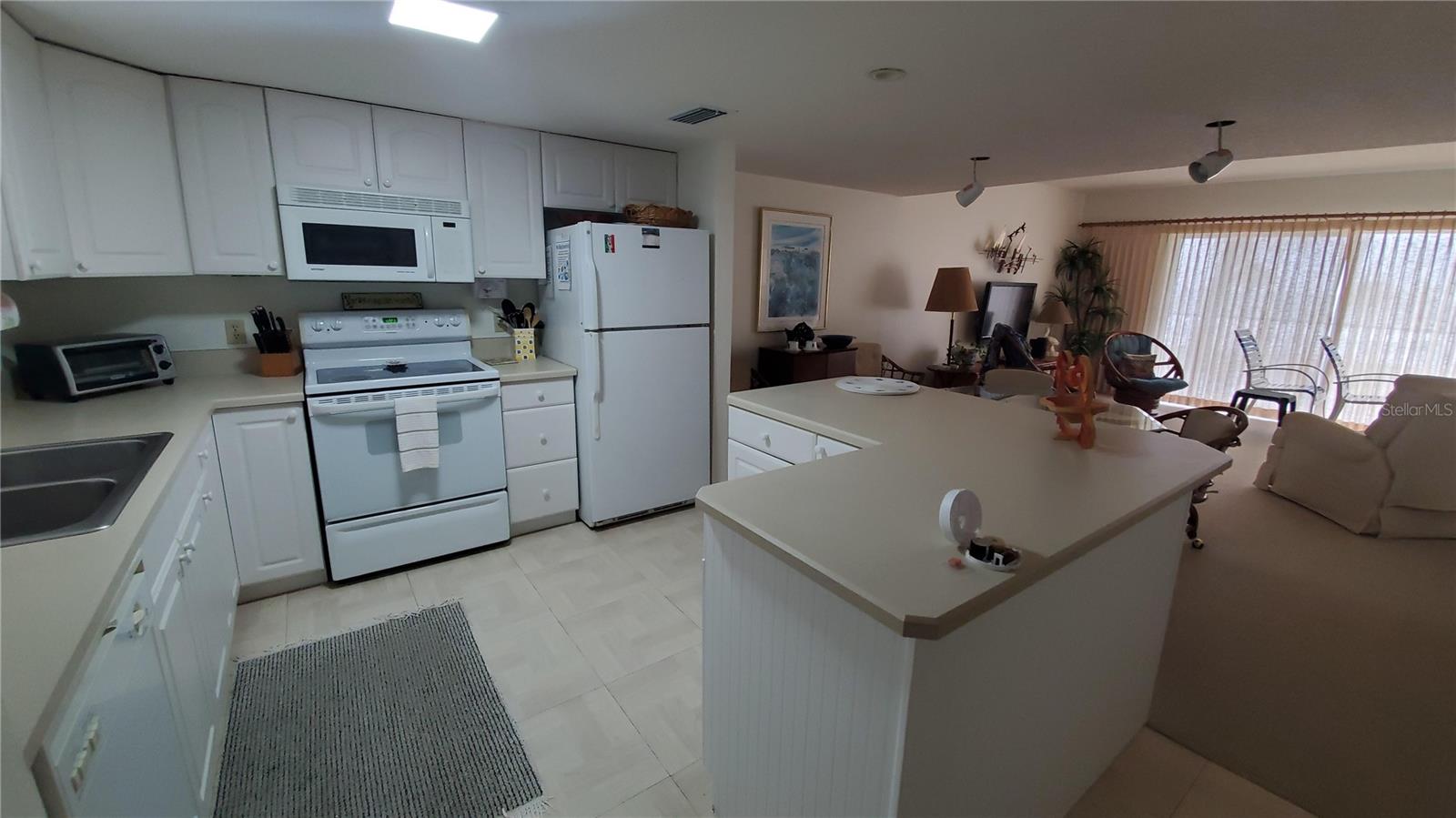 815 OCEAN SHORE BLVD #6B — photo 2