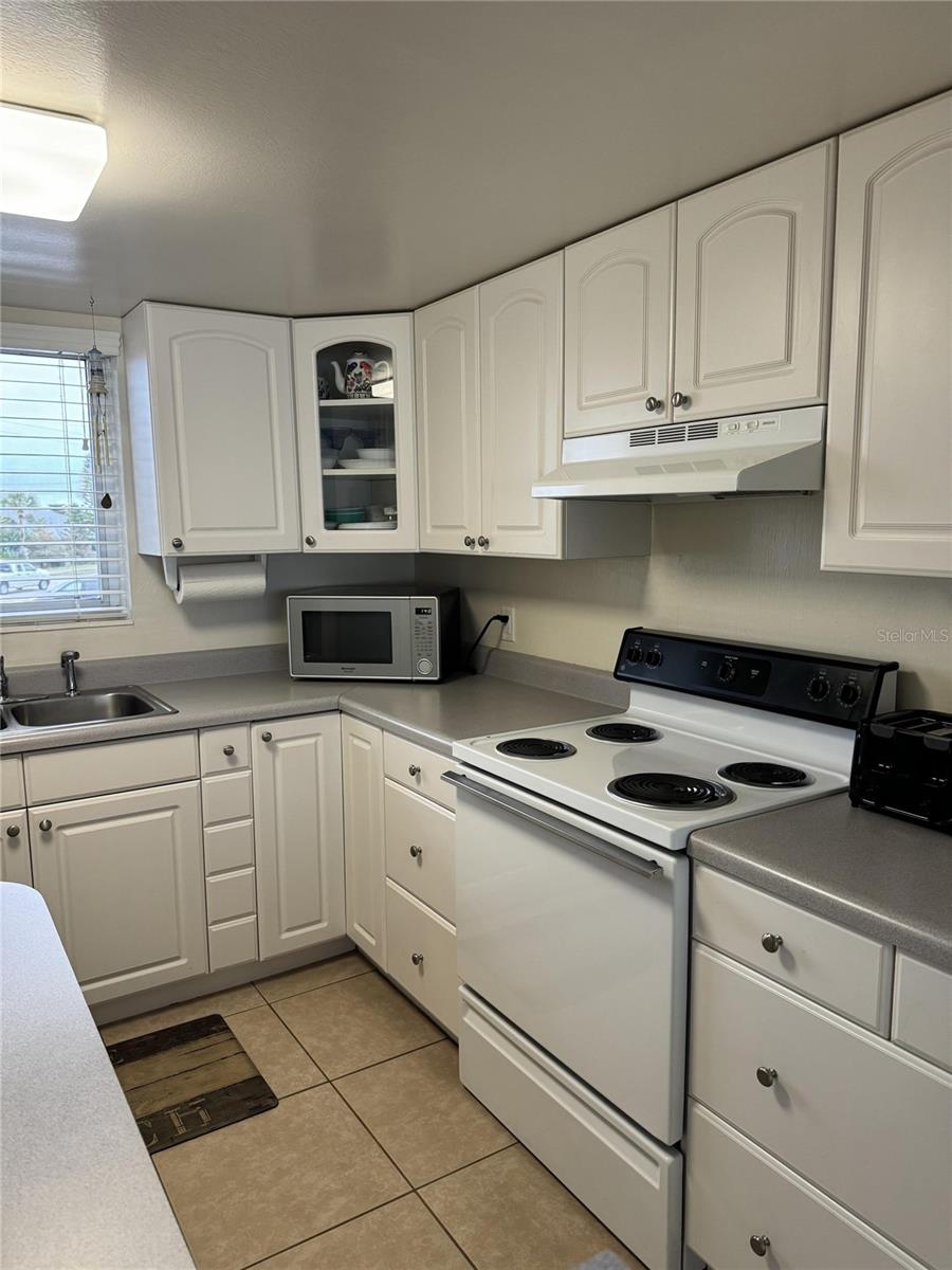 815 OCEAN SHORE BLVD #10B — photo 10