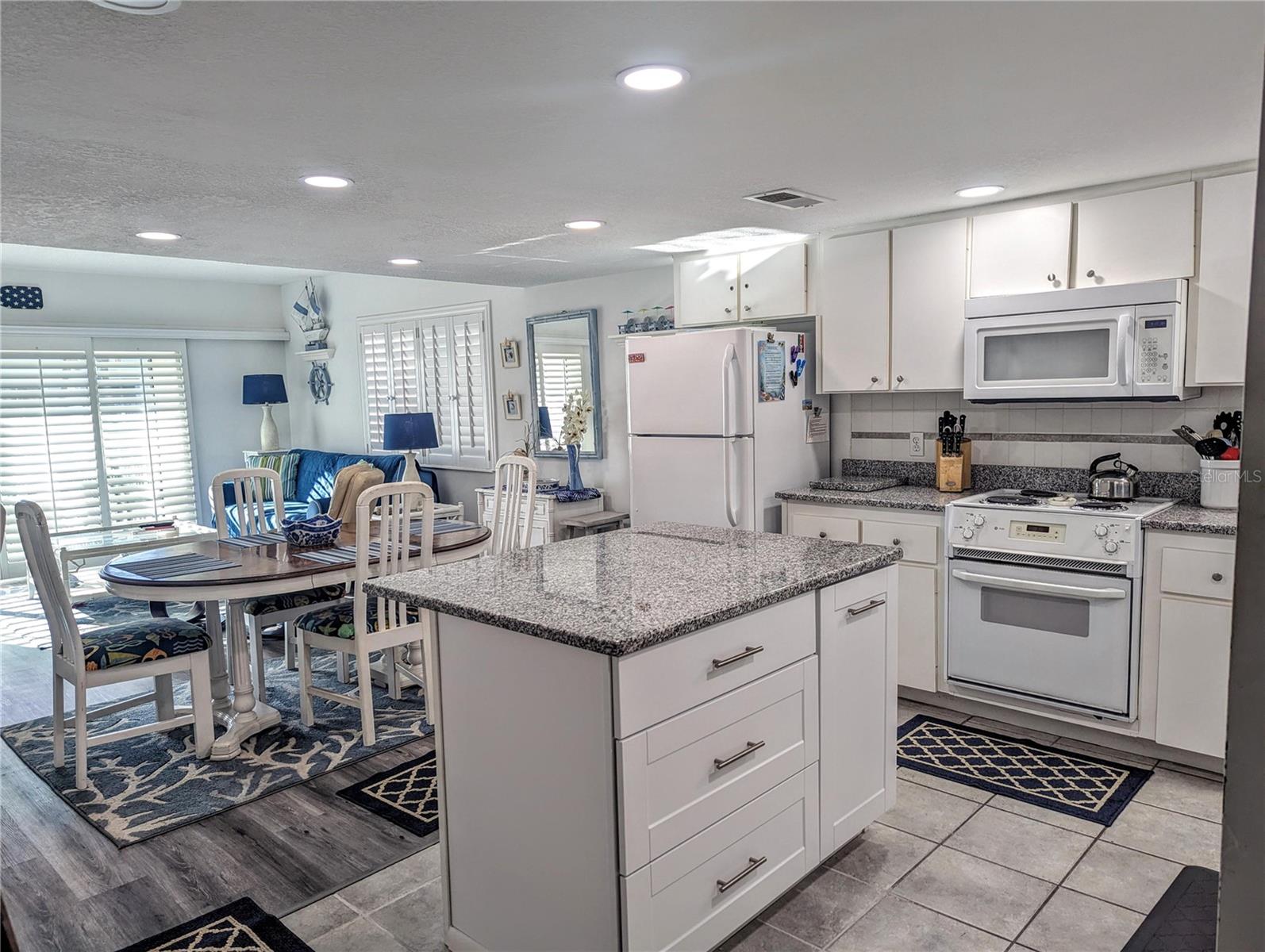 815 OCEAN SHORE BLVD #11A — photo 2
