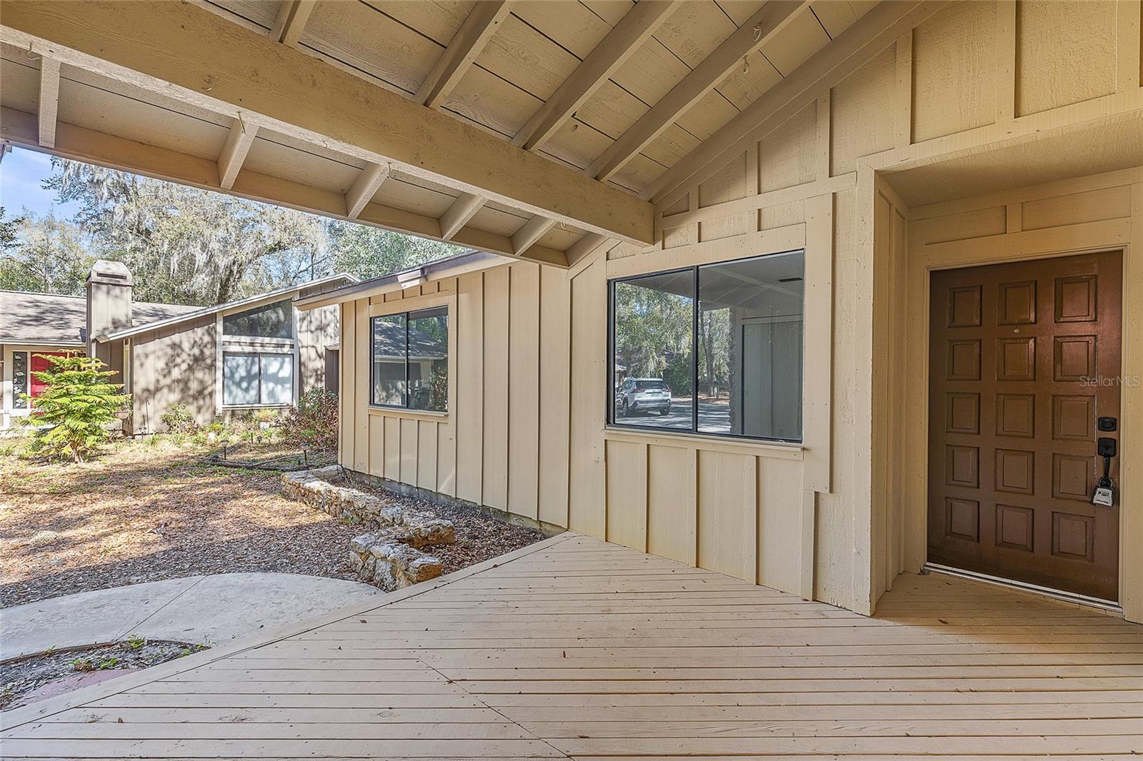 38 SNARESBROOK CT — photo 12