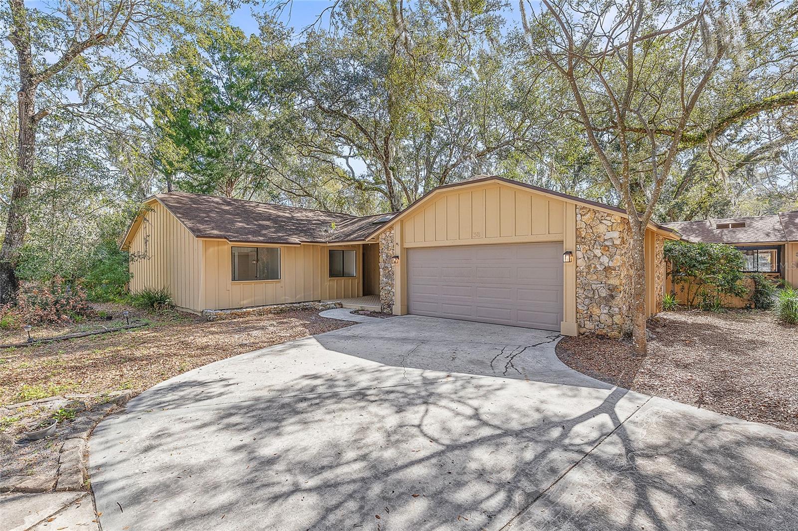 38 SNARESBROOK CT — photo 3