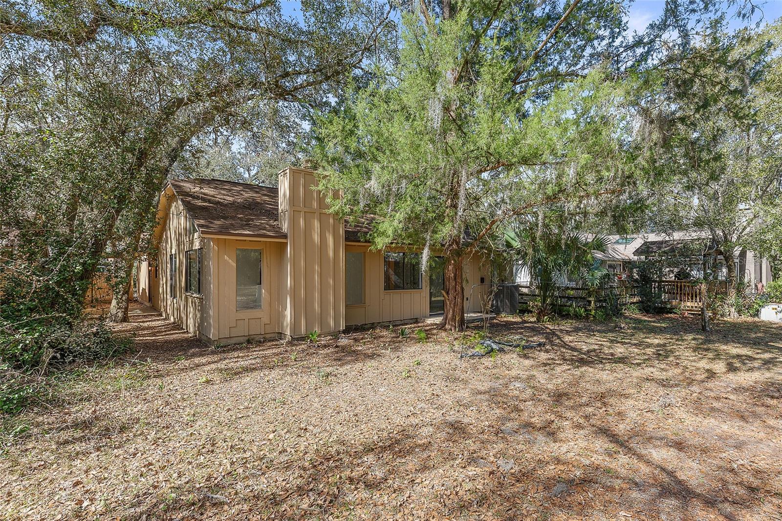 38 SNARESBROOK CT — photo 7