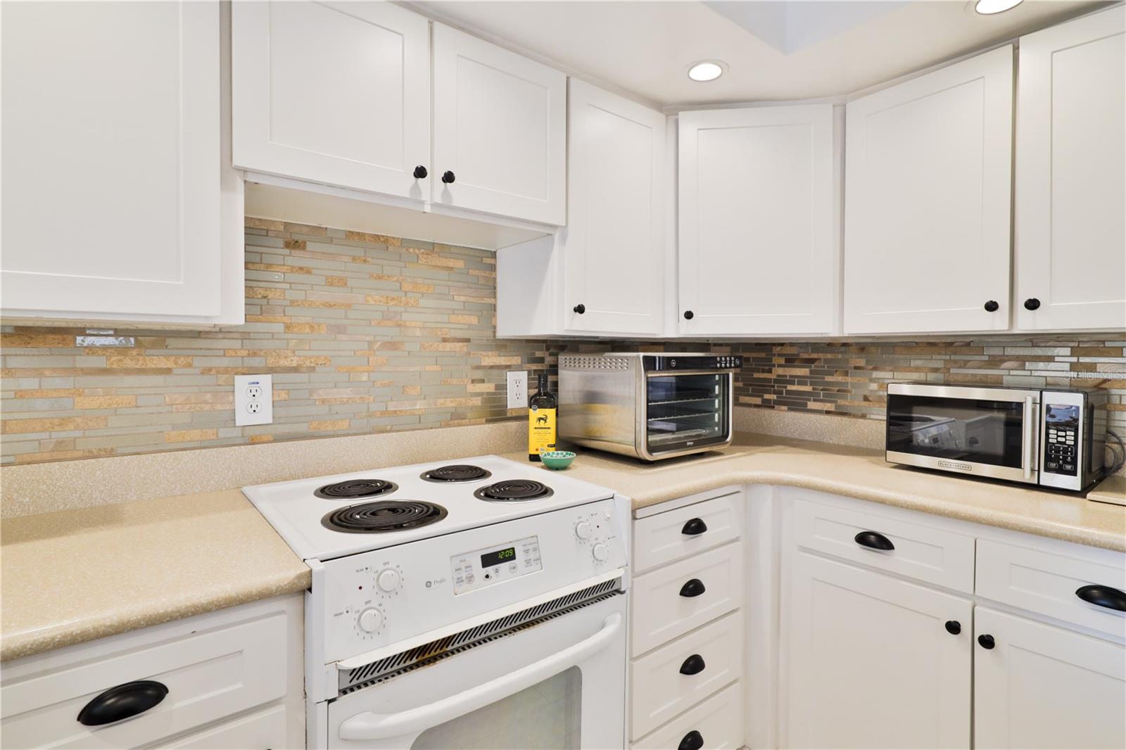 2307 SAXON DR — photo 10