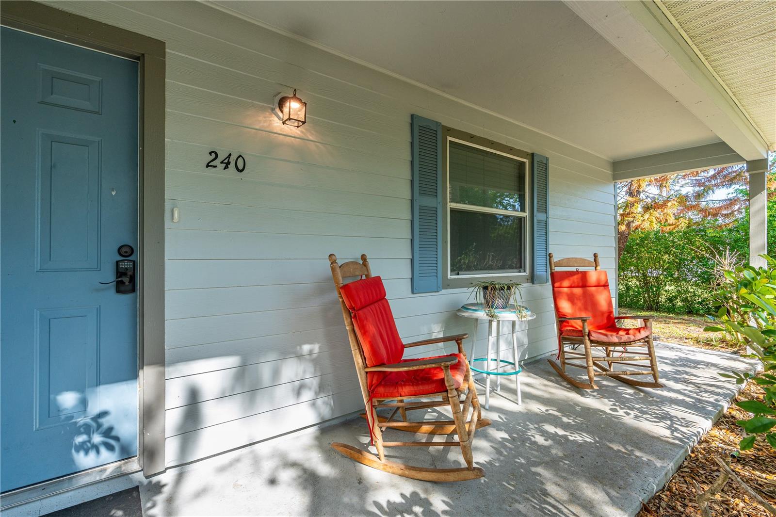 240 NEWCOMB ST — photo 4