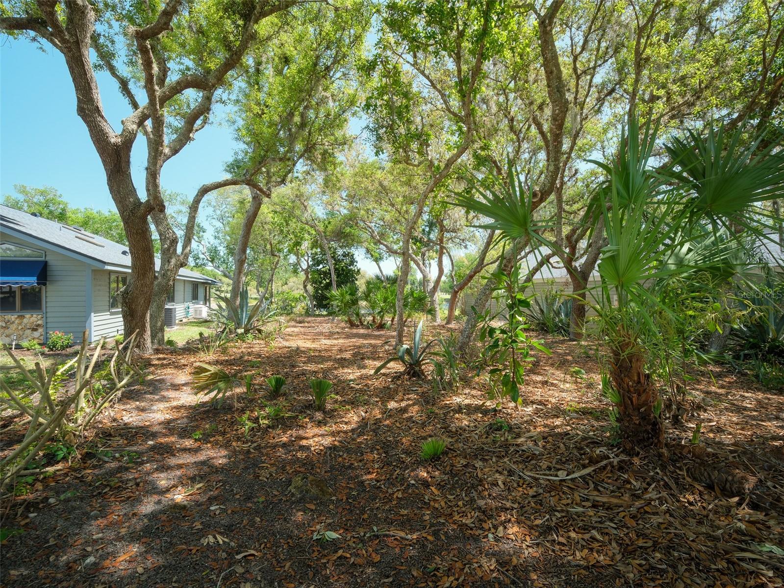 1107 LOCH LOMOND CT — photo 2