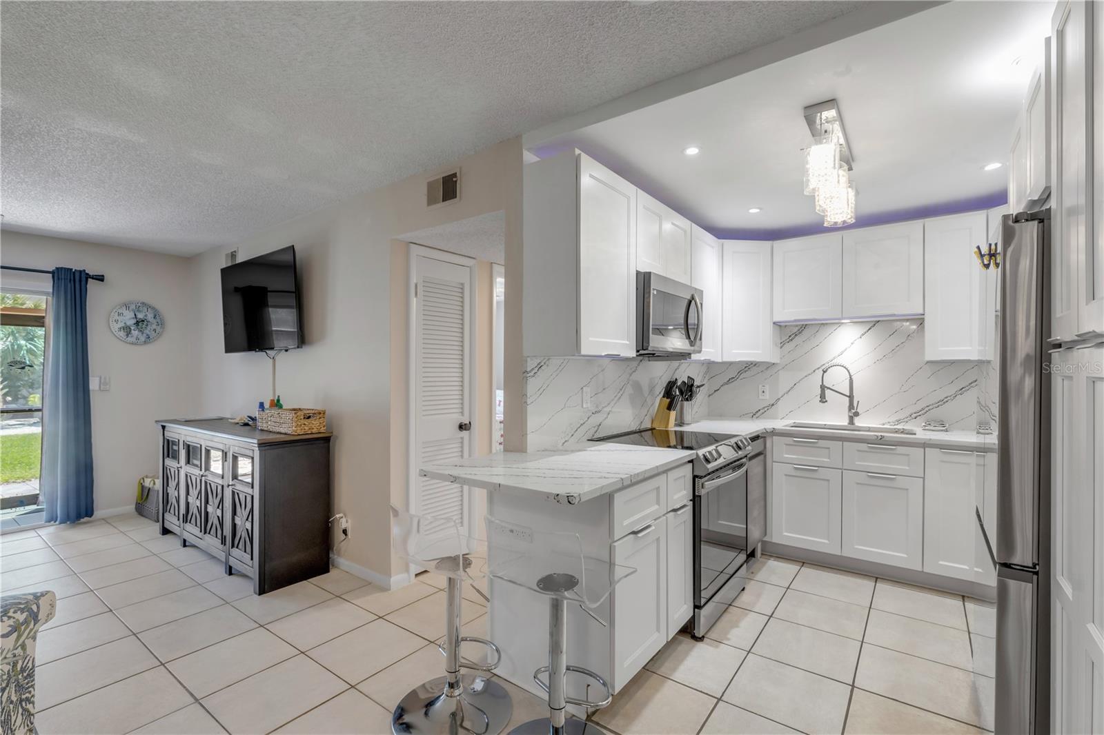 3800 SAXON DR #A7 — photo 8