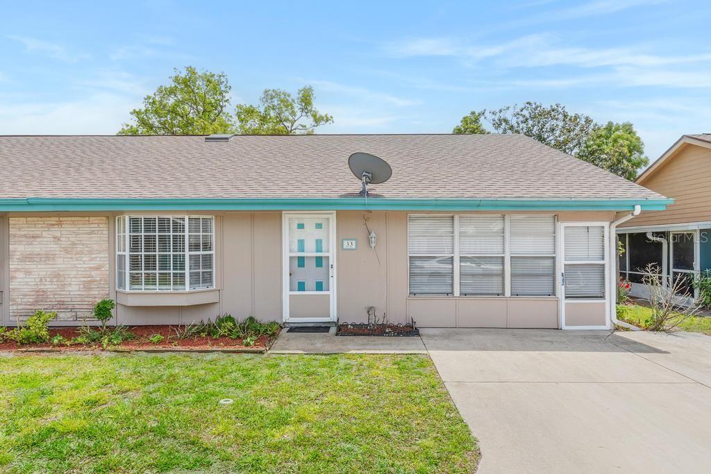 33 SANDRA CIR