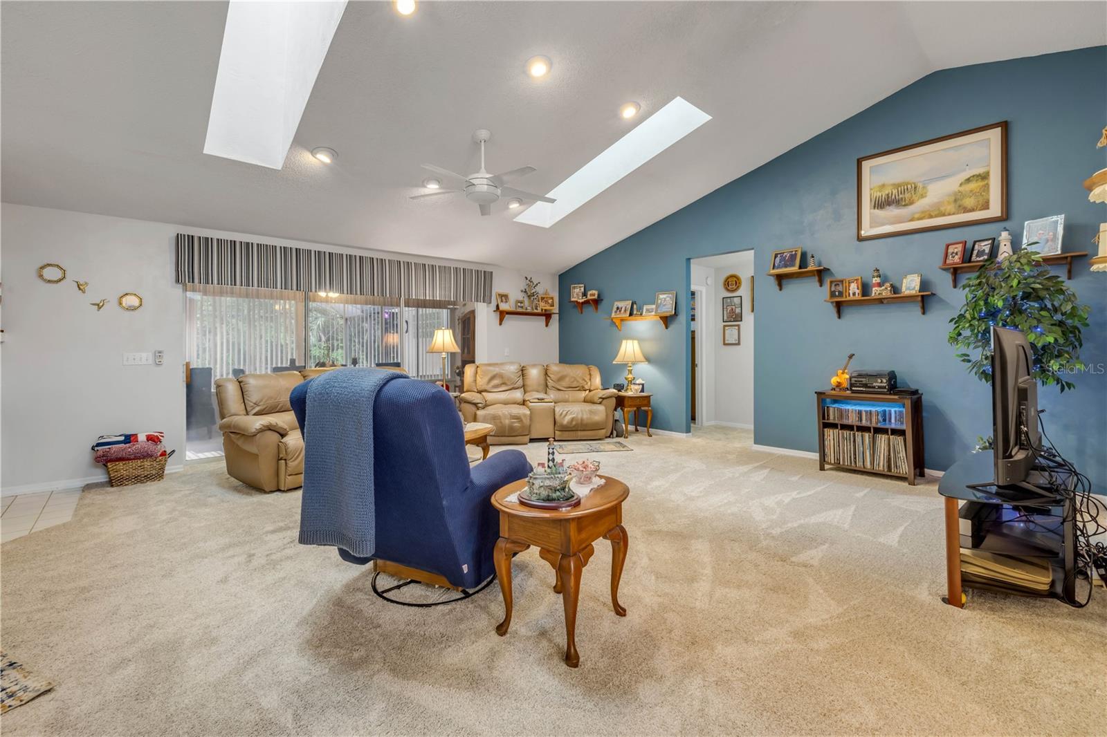 107 MUIRFIELD DR — photo 7