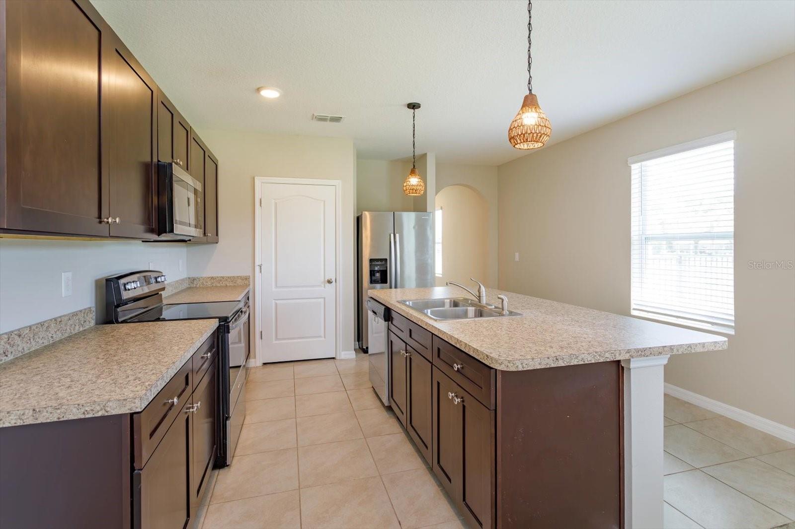 3075 GIBRALTAR BLVD — photo 8