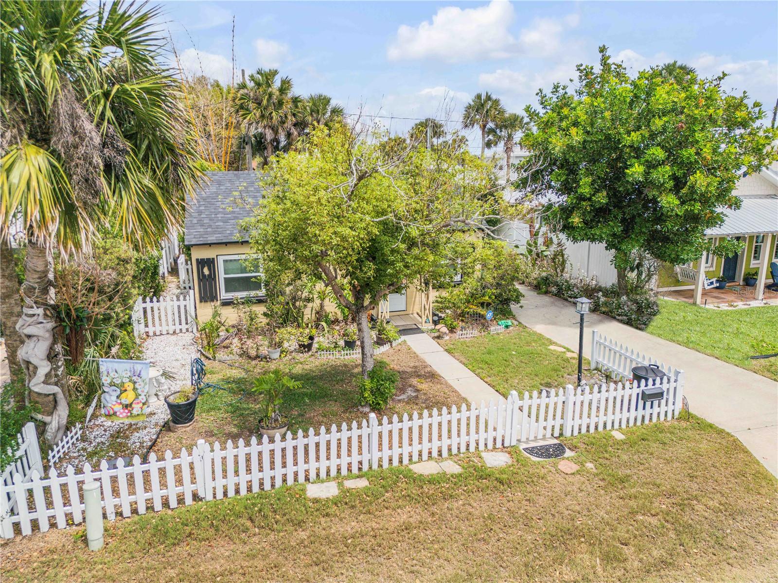 204 CONDICT DR — photo 10