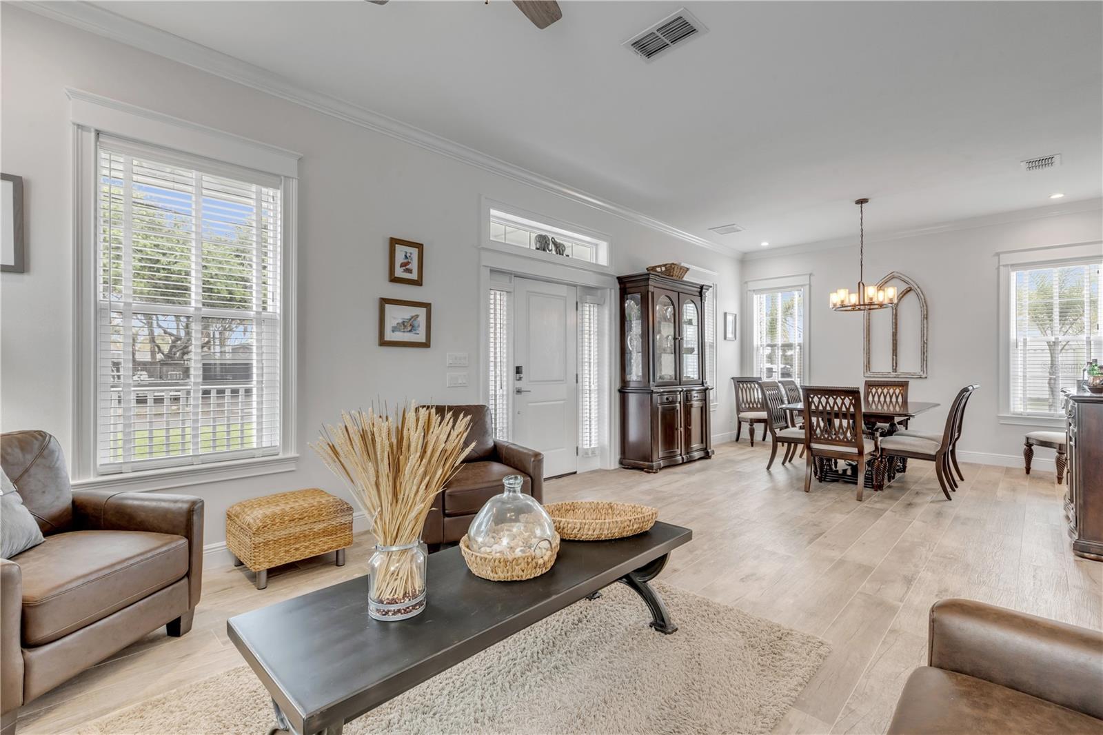 4636 SAXON DR — photo 12