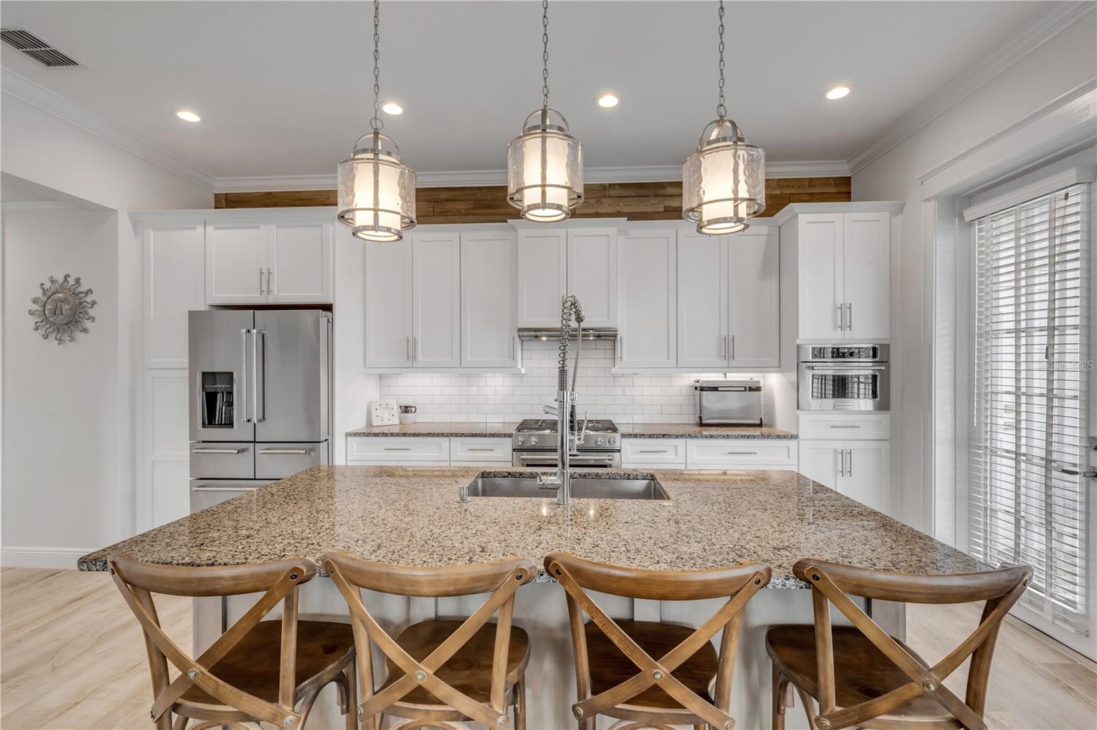 4636 SAXON DR — photo 4