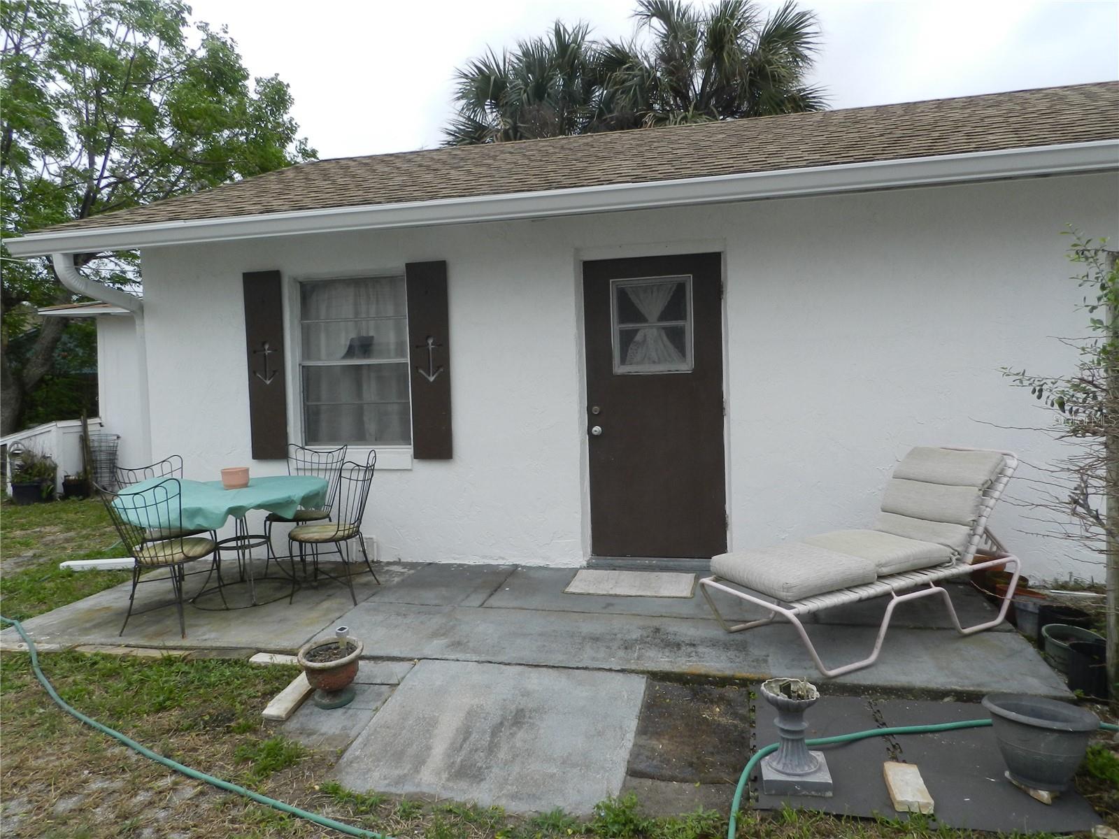 805 OCEAN AVE — photo 3
