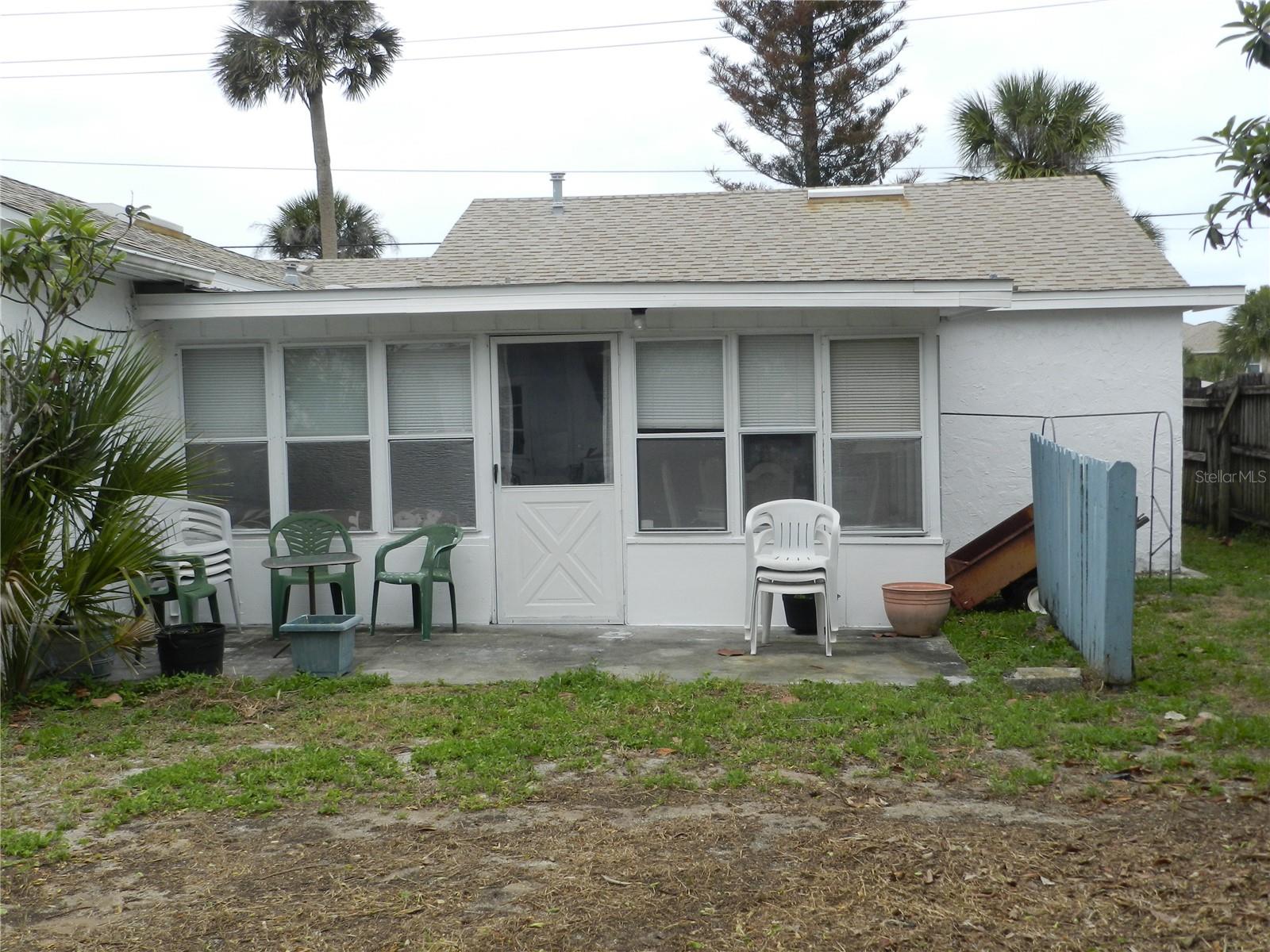 805 OCEAN AVE — photo 5