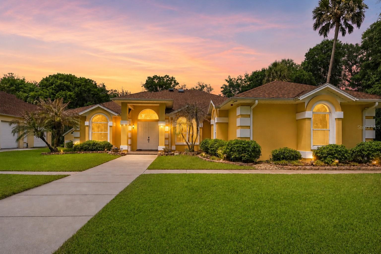 1711 HIDEAWAY FOREST TRL