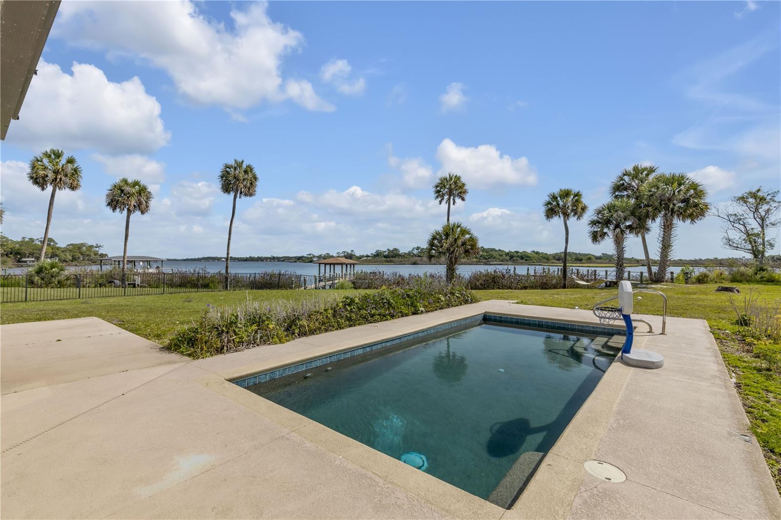 2185 TURNBULL BAY RD — photo 3