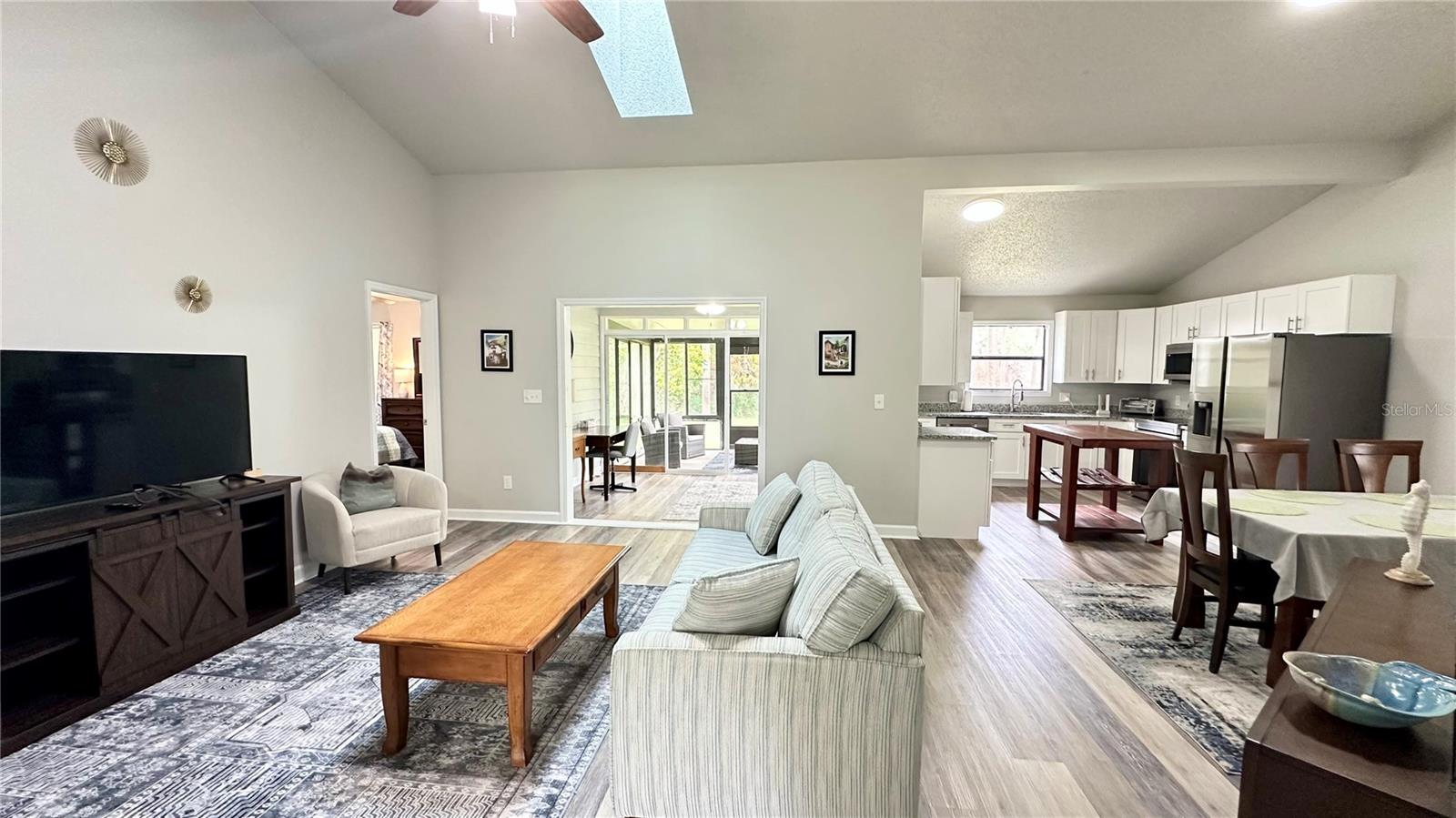782 PINE SHORES CIR — photo 3