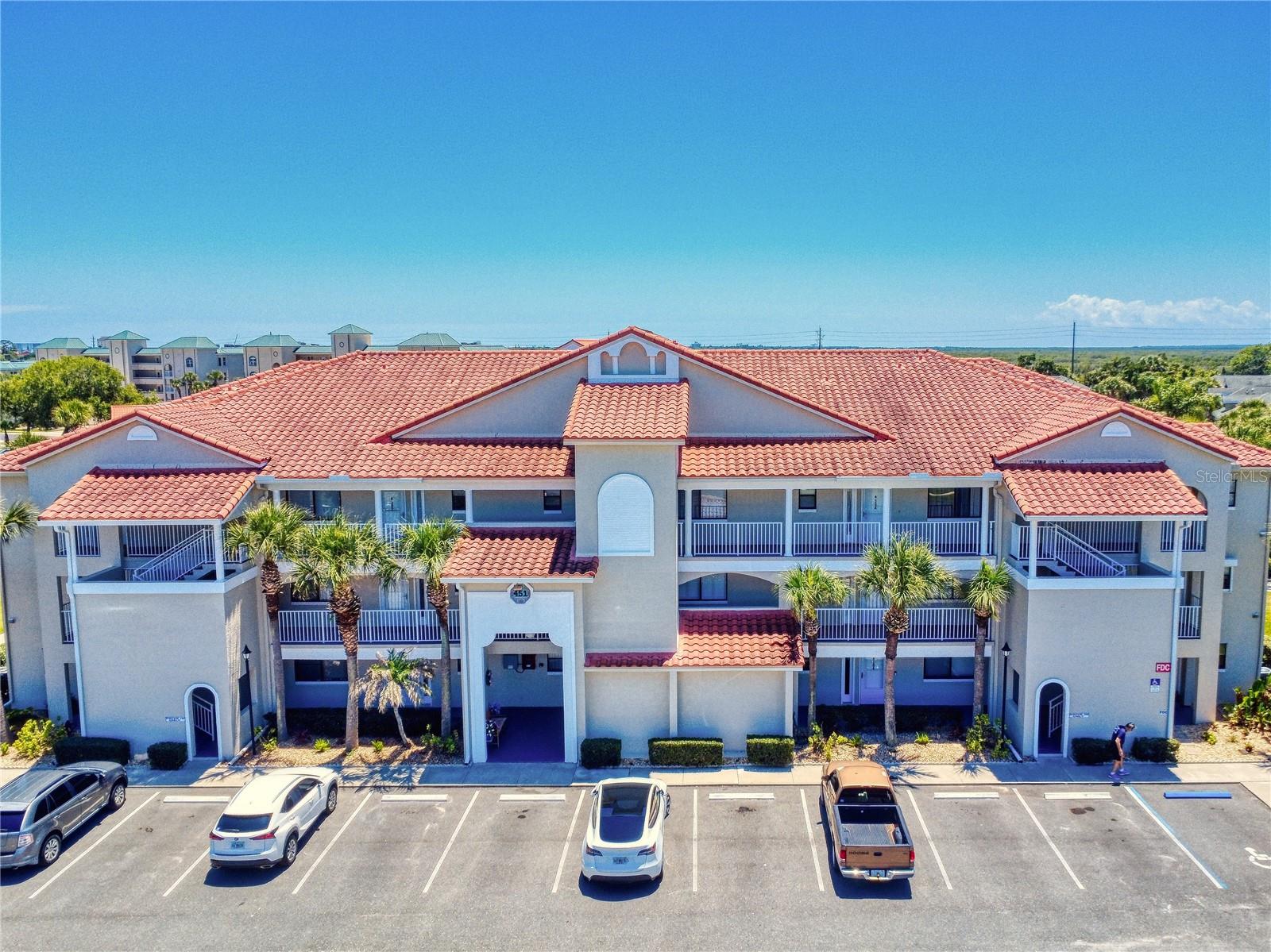 451 BOUCHELLE DR #104