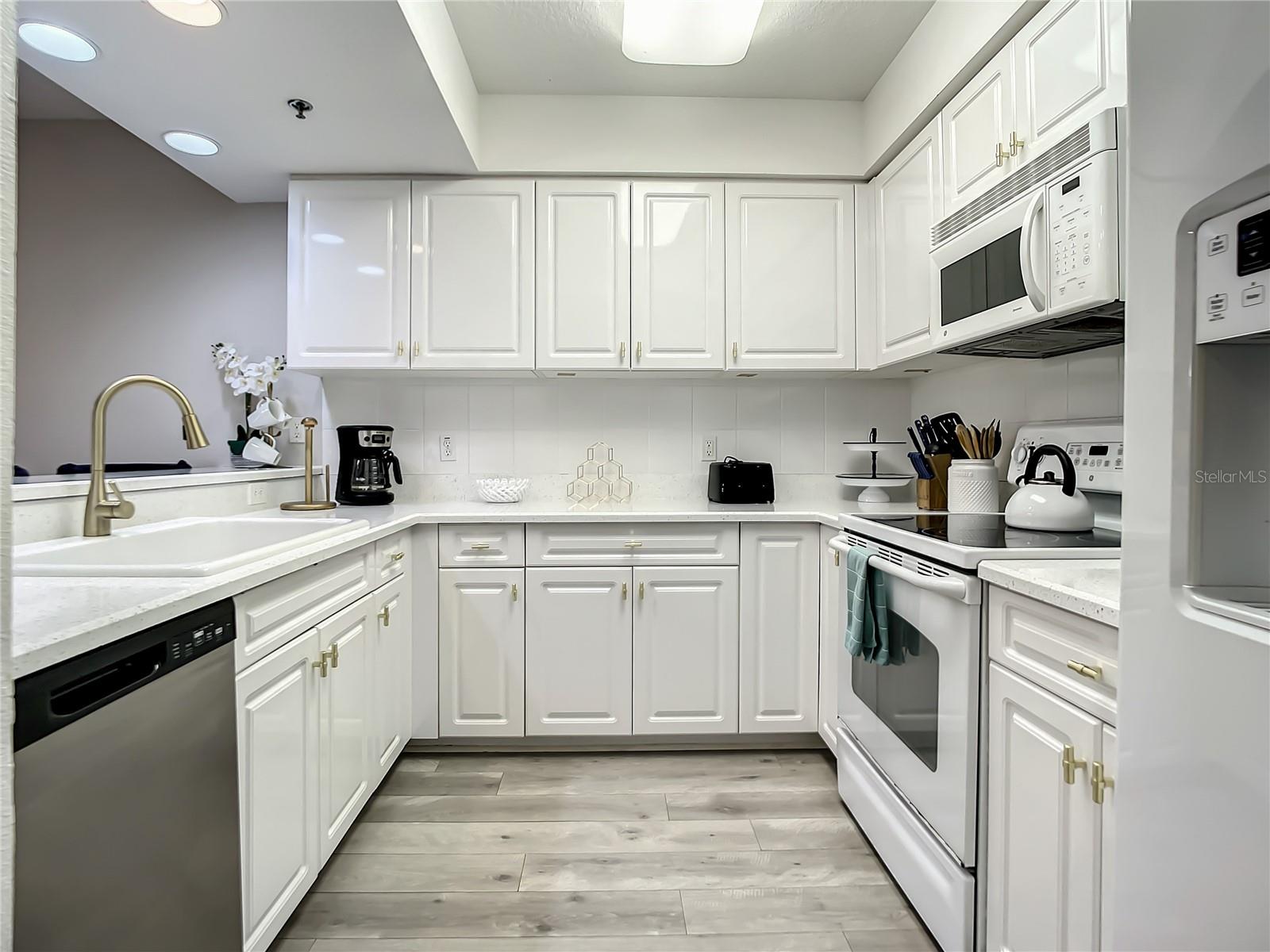 5300 S ATLANTIC AVE #10-205 — photo 3