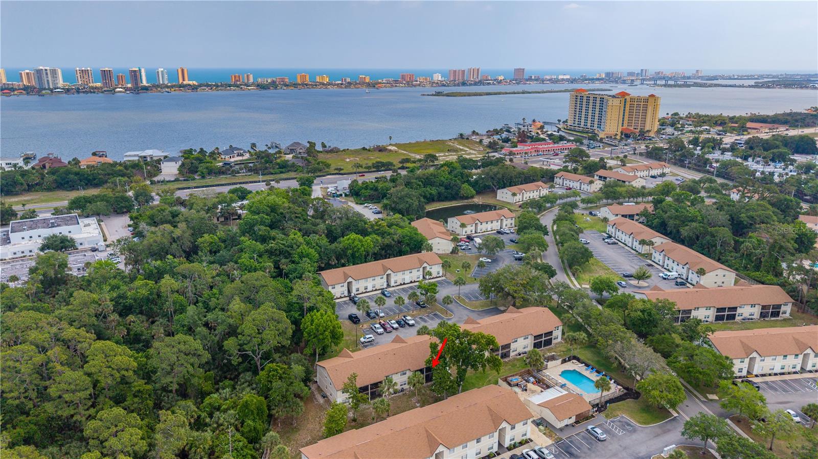 418 BANANA CAY DR #E — photo 4