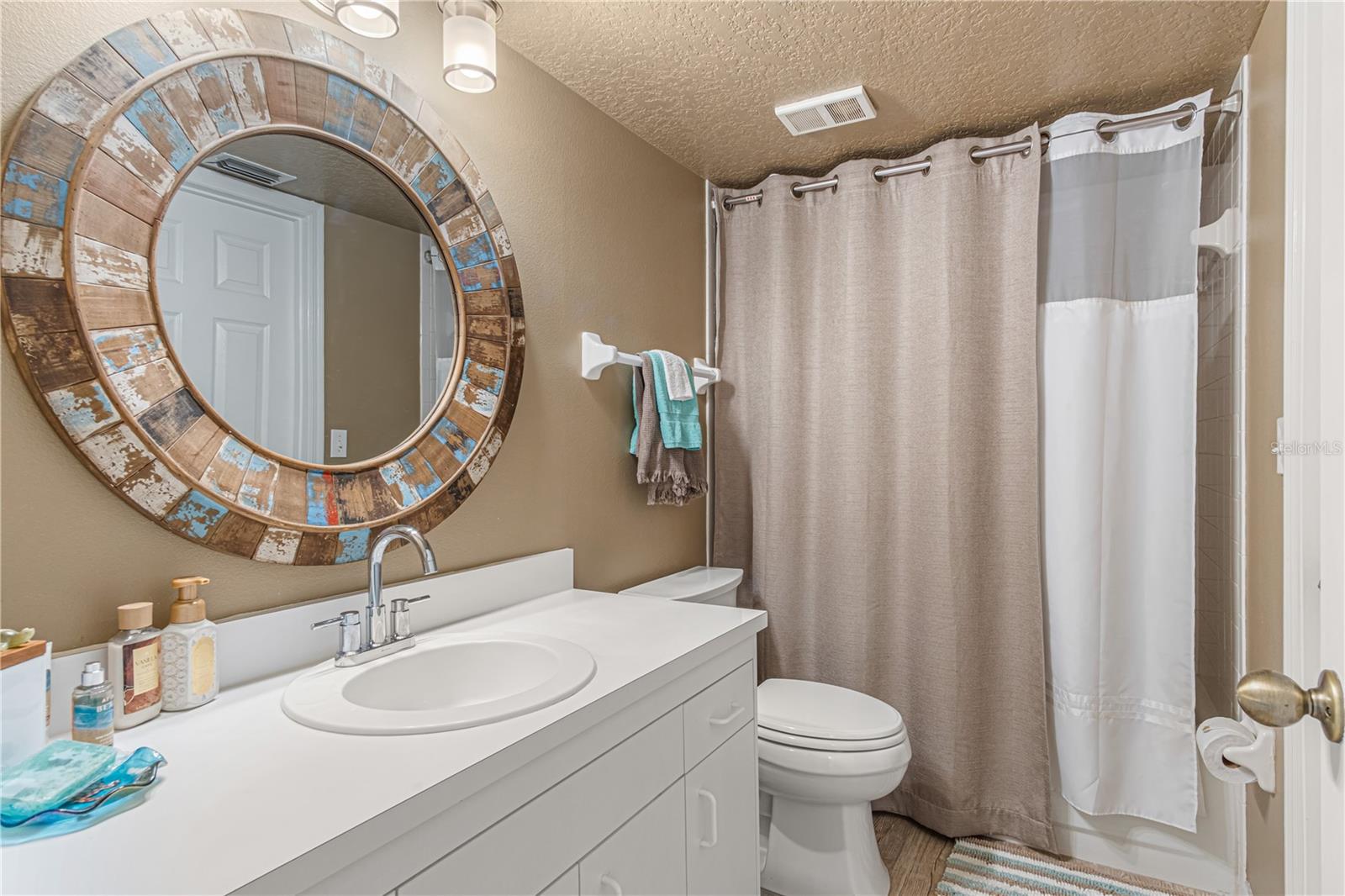443 BOUCHELLE DR #204 — photo 4