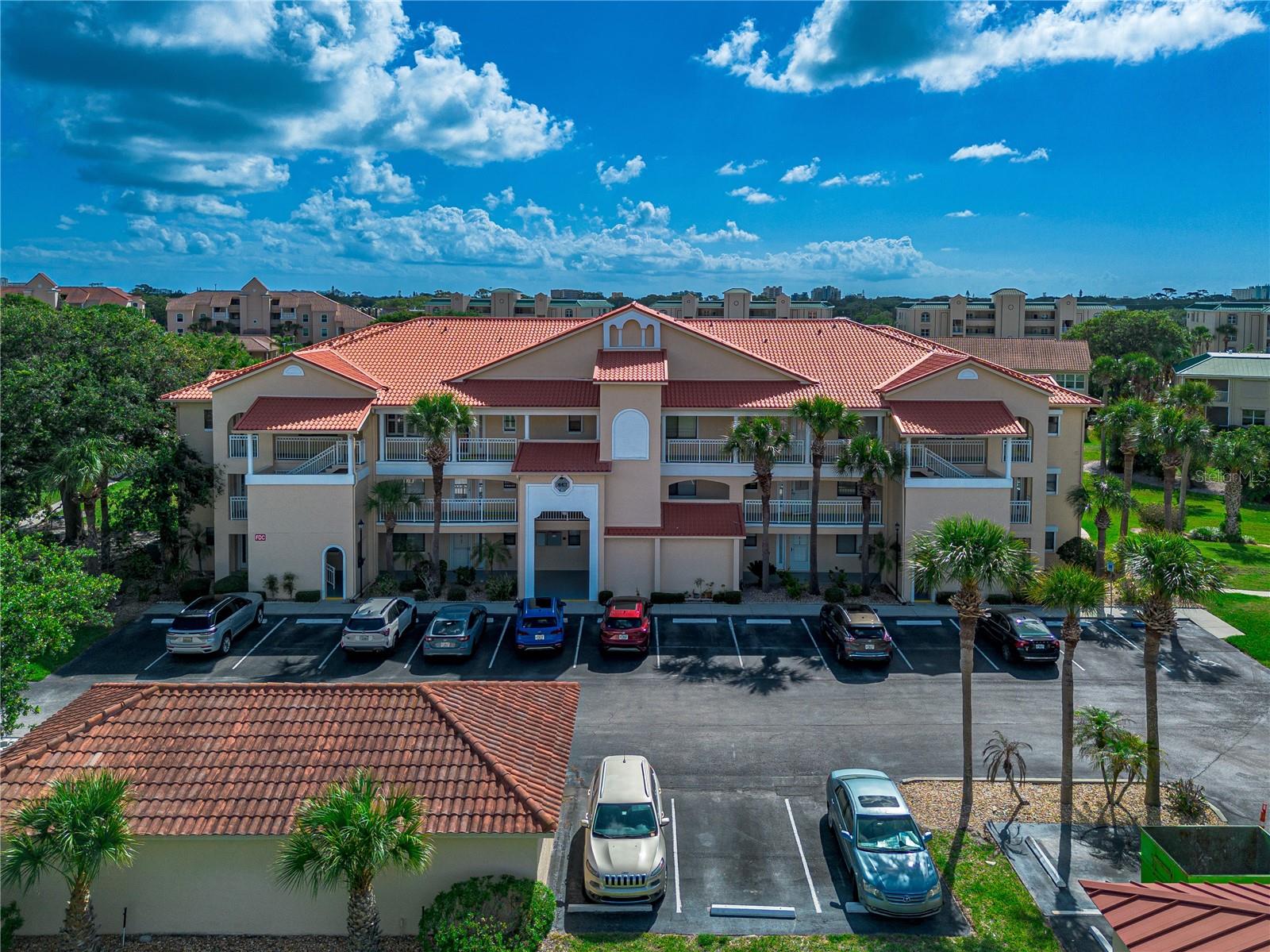 443 BOUCHELLE DR #204