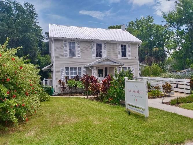 317 N ORANGE ST — photo 2