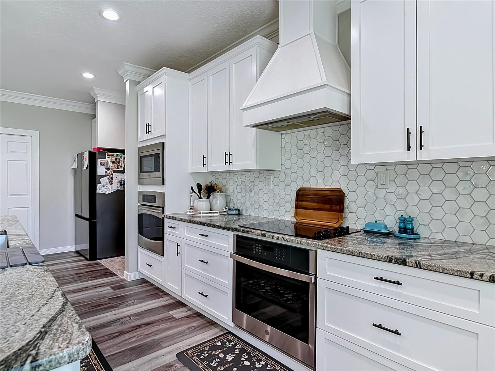 38 WINDING CREEK WAY — photo 11