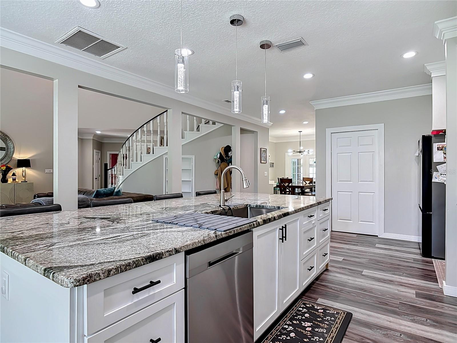 38 WINDING CREEK WAY — photo 12