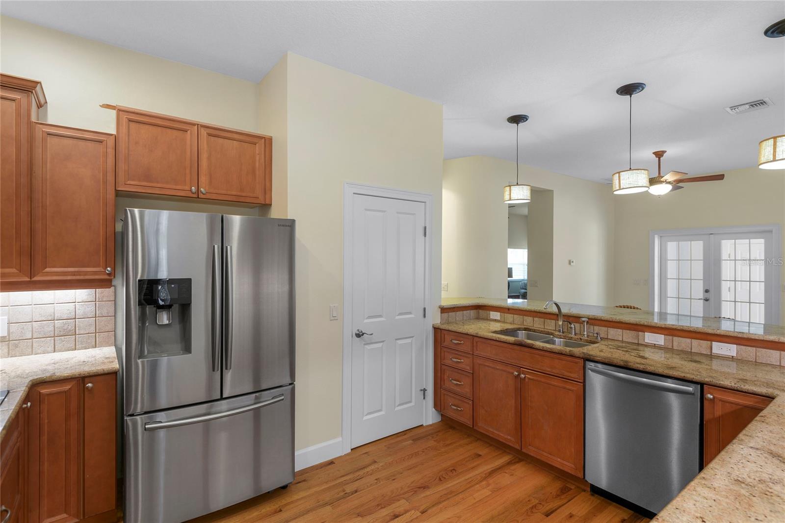 6325 RIVER RD — photo 8