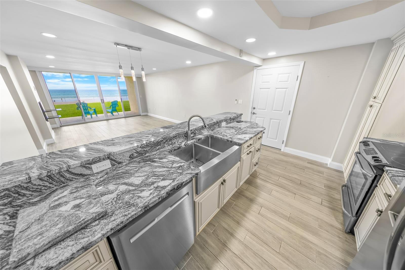4495 S ATLANTIC AVE #104 — photo 8
