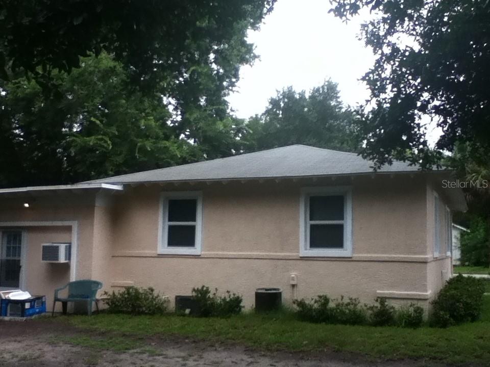 486 OAK ST — photo 3