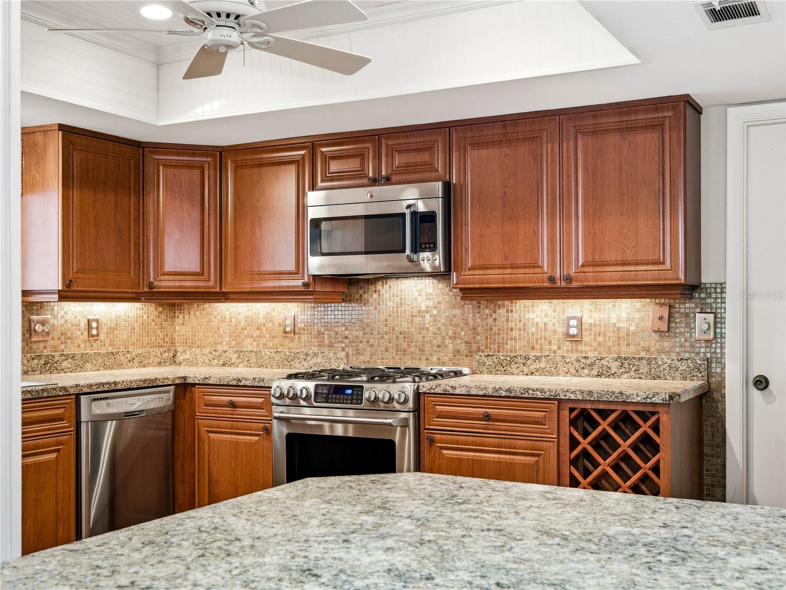718 TANTALLON CT — photo 10