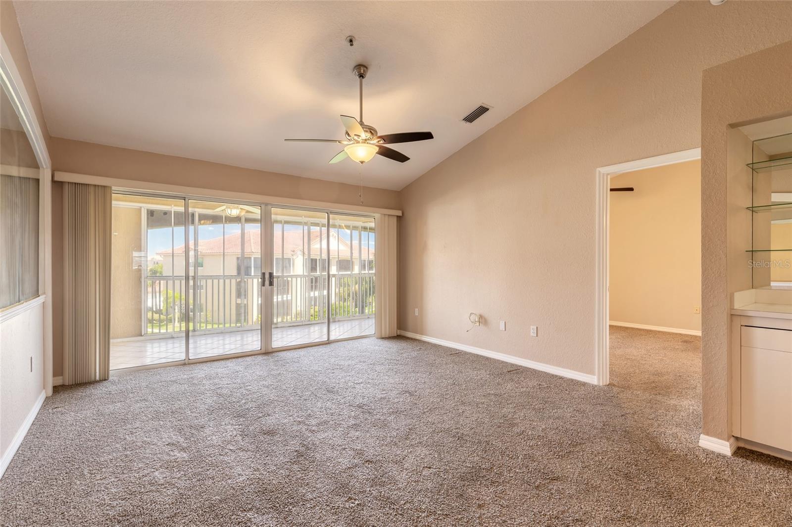 407 BOUCHELLE DR #303 — photo 3