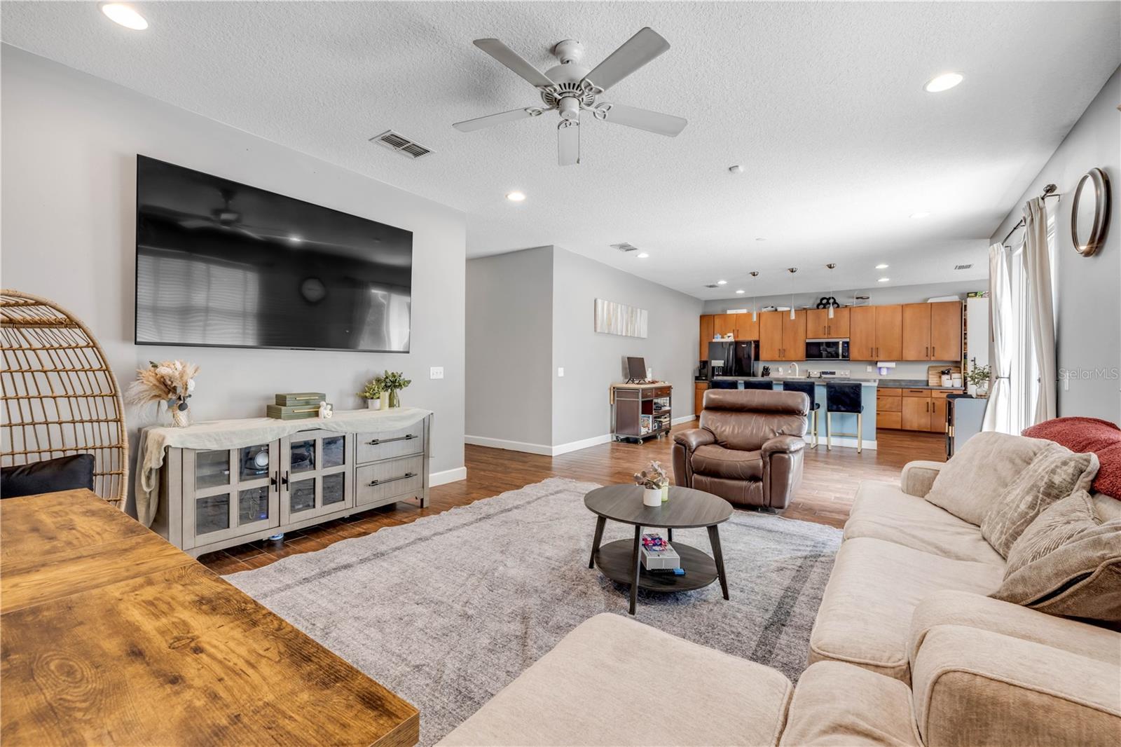54 LEVEE LN — photo 3