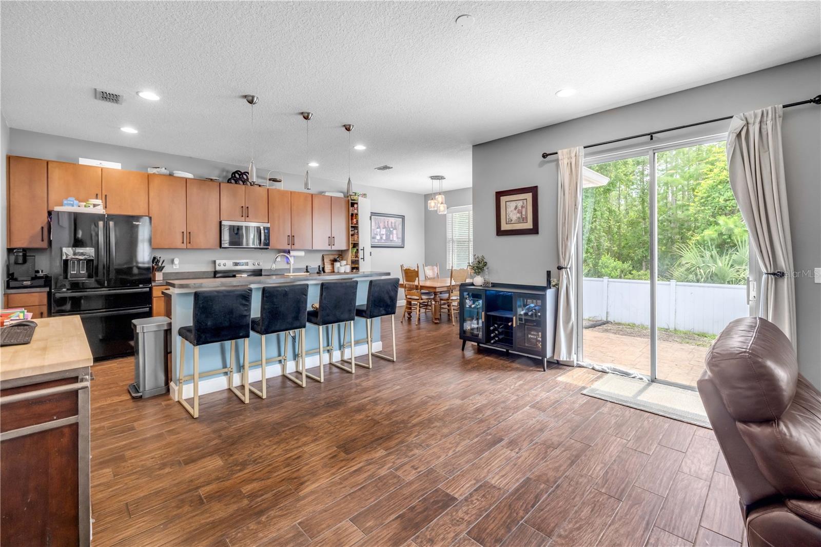 54 LEVEE LN — photo 4