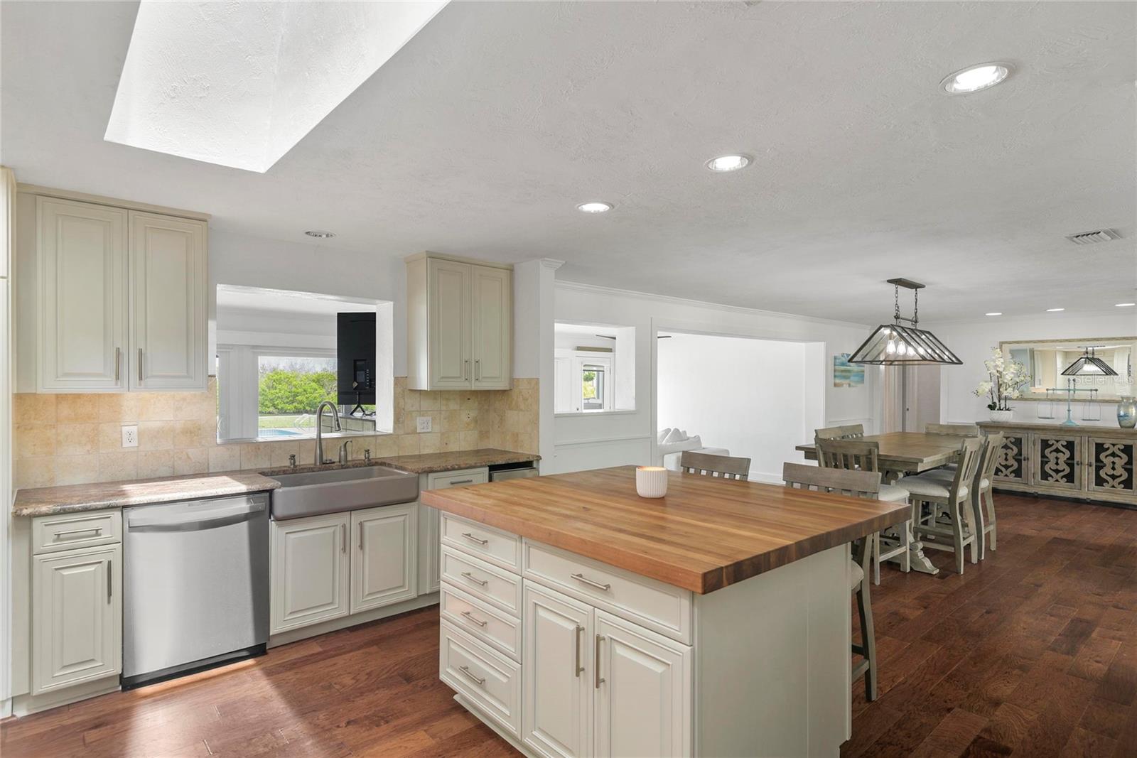 232 QUAY ASSISI — photo 4