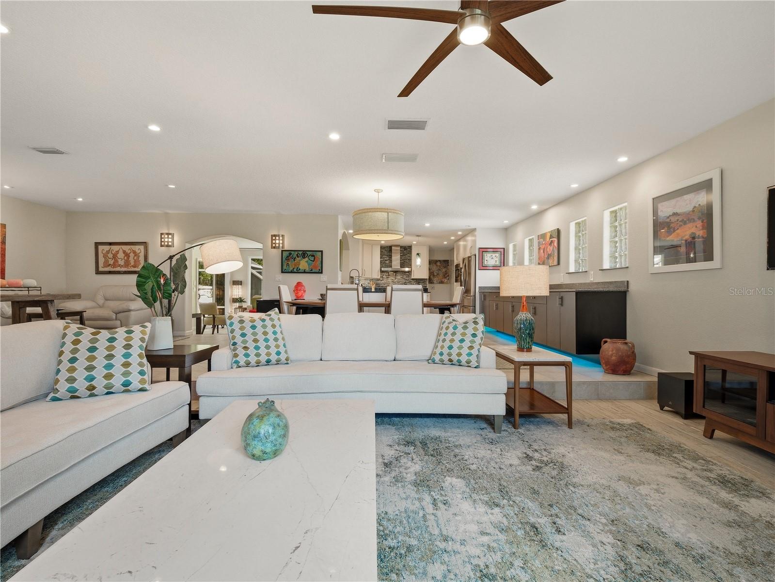 1508 S RIVERSIDE DR — photo 9