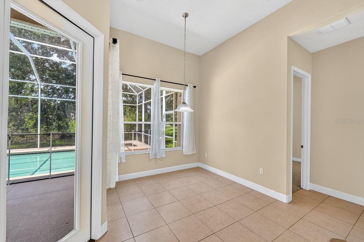 180 BLACK HICKORY WAY — photo 12
