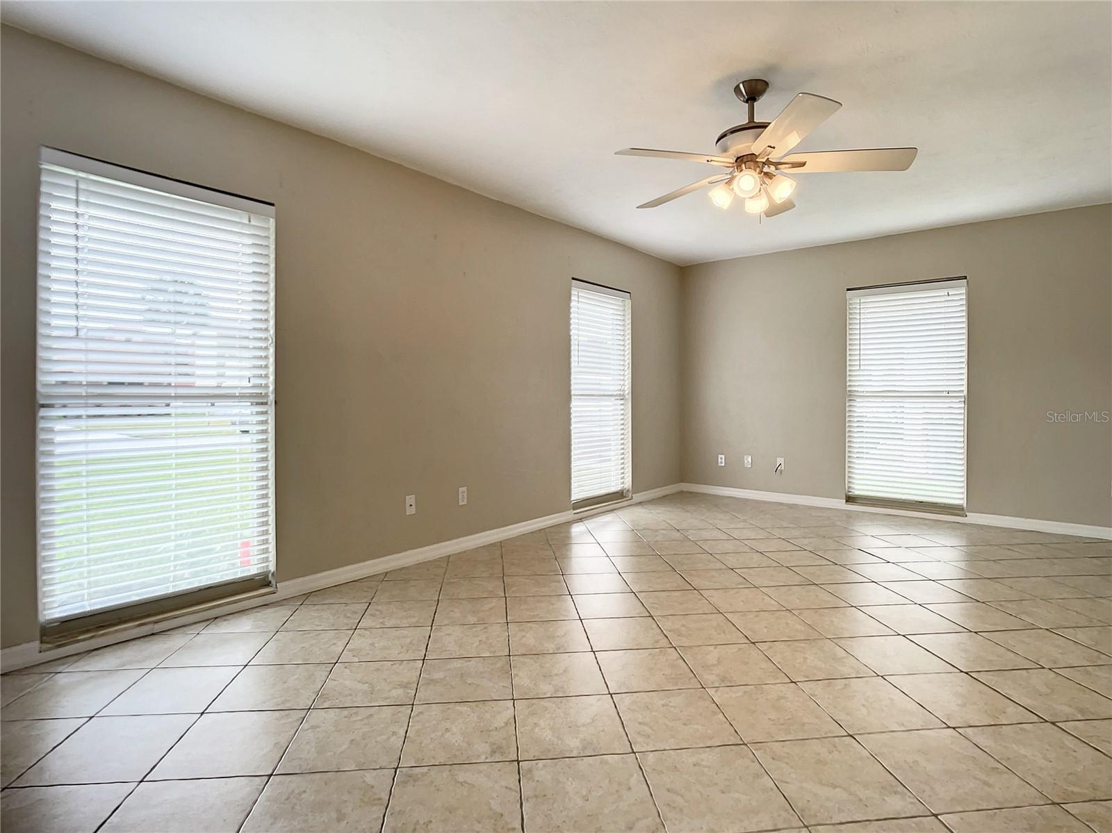 3828 SANDSTONE CT — photo 12